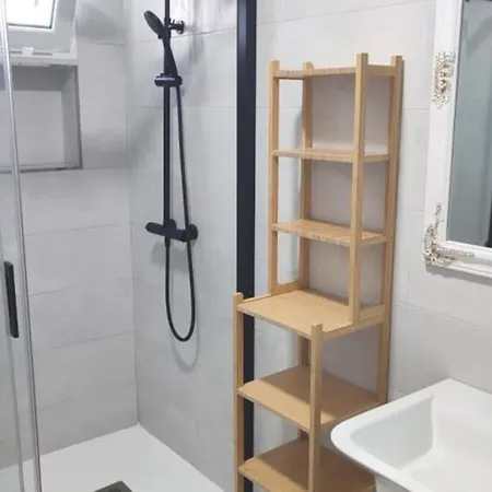 Casa De Estreno Con Wifi Y Calefaccion En Apartament Ronda
